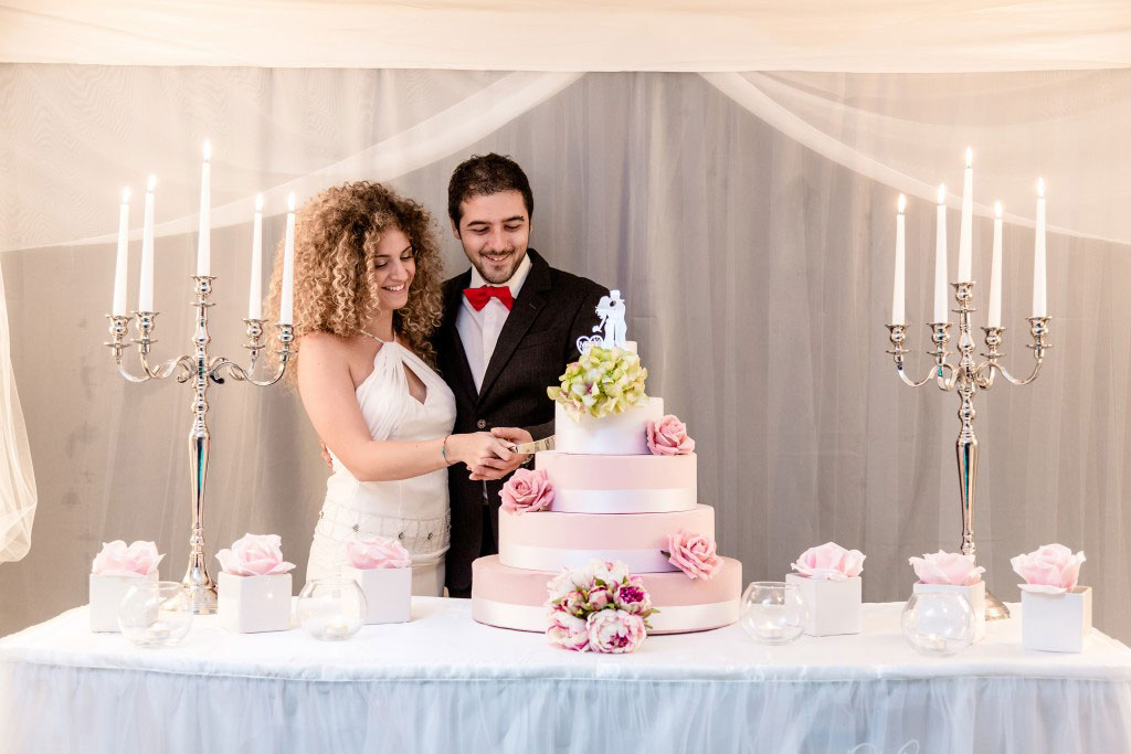 The Wedding Corner - Il taglio della torta