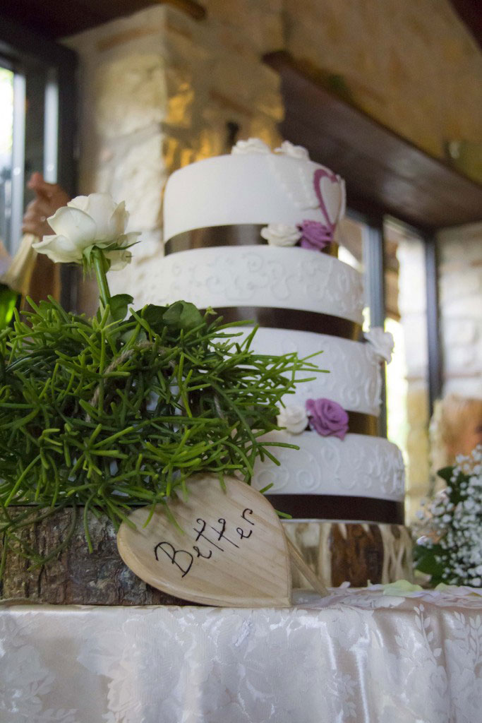 Torta matrimonio dettagli fucsia