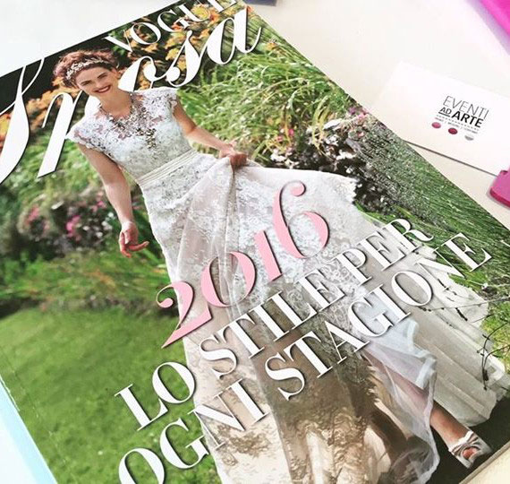 Riviste di aggiornamento Vogue Sposa dove Eventi ad Arte prende ispirazione