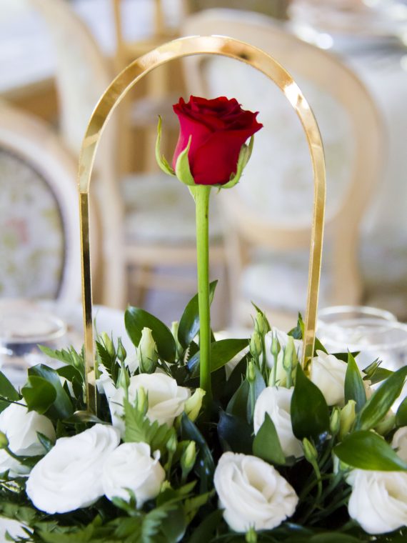 Temi per matrimonio allestimento matrimonio a tema la bella e la bestia centrotavola